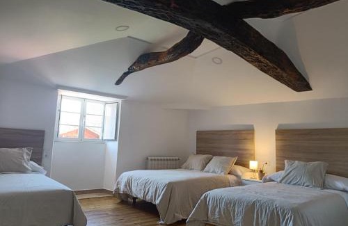 O Pino House | CASA A CALLE: Exceptional Stay with Family-Friendly Amenities