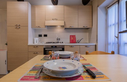 Turin Apartment | Inviting Stay at Casa a Porta Palazzo with Breakfast Included