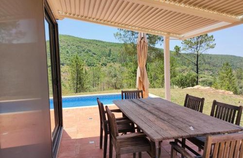 Silves Villa | Casa-Alfarobeira-villa-with-splendid-views-and-private-pool-for-4P-baby