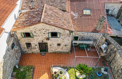 Padron House | Experience Casa a Voada: 4-Star Family-Friendly Retreat