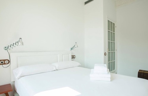 Dreta de l'Eixample Apartment | Exquisite Casa A yok Casa + Cultura: 10/10 Guest Reviews
