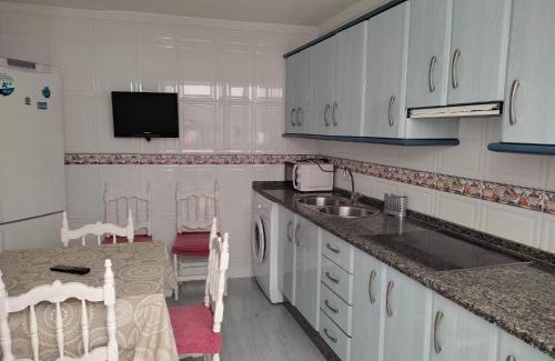 Torre Alhaquime House | Family-Friendly Getaway at Casa Abuelo Juan - Rated 9.7/10