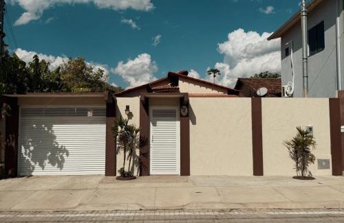 Sao Jorge House | Family-Friendly Retreat at Casa Acerola - Vila de São Jorge