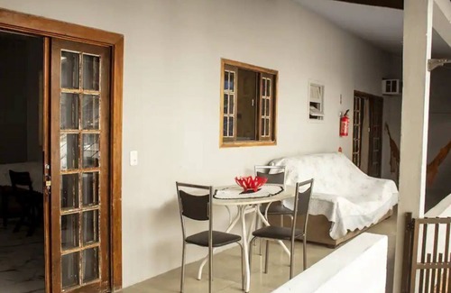 Jardim Vitoria House | Family-Friendly Casa Aconchegante Steps from the Beach