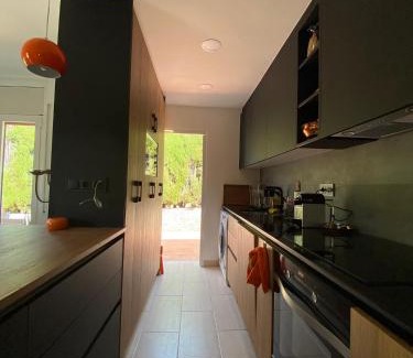 El Pla del Castell Apartment | Family-Friendly Casa Acogedora at the Foot of Montserrat