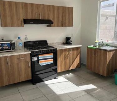 Queretaro House | Casa acogedora en condominio privado