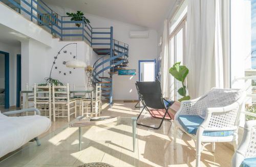 Portocolom Ski Chalet | Inviting Casa Acogedora with Ocean View & Breakfast