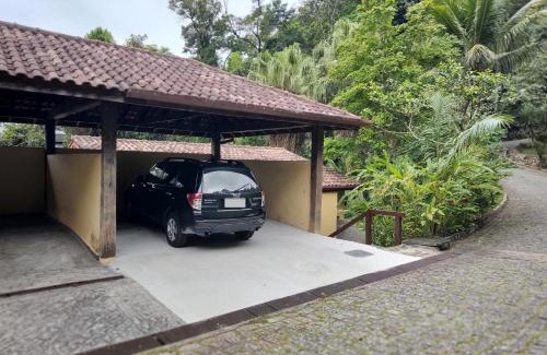 Guaeca House | Inviting Casa Aconchegante in Guaeca with Ocean View