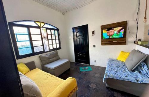 Balneario Florida House | Cozy Casa Aconchegante with Oceanfront Views in Peruíbe