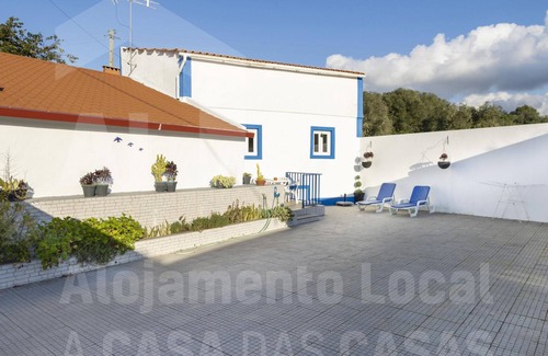 Ericeira House | Relax at Casa Aconchego: Spa, Breakfast & Family-Friendly