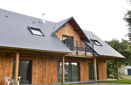 Saint-Jean-le-Thomas House | Pet-Friendly Stay at Casa Adam's with Family Amenities