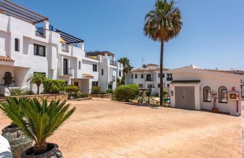 San Roque House | Casa adosada en campo de golf Alcaidesa Links