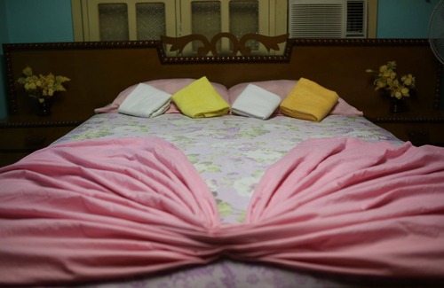 Baracoa House | Relaxing Stay at Casa Adrian with Spa and Family Amenities