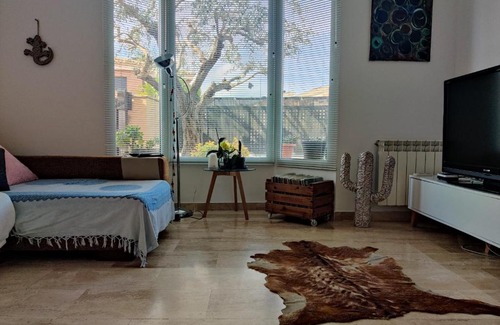 Cambrils House | Casa Adriana: Beachside Retreat with Pool & Pet-Friendly Access