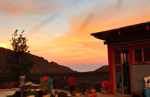 Fogo Bed & Breakfast | Cozy Casa Adriano: Pet Friendly with Breakfast Included