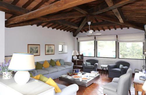 Greve in Chianti Apartment | CASA ADRIANO: Oceanfront Escape with Pool & Child-Friendly Fun