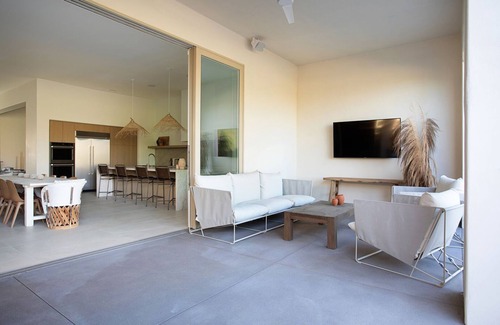 La Quinta House | Casa Agave - Chic Designs with Incredible Views & Amenities