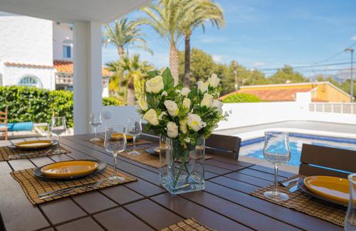 L'Alfas del Pi House | Experience Comfort at Casa Aigua Marina - 4-Star Stay