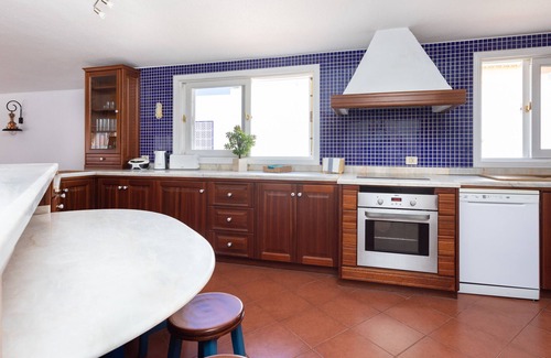 Callao Salvaje Villa | Experience Casa Ajabo: Pool, Ocean Views & More!