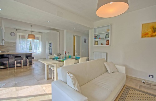 Montemarcello Apartment | Experience Casa Al Bosco: Top-Rated Getaway in Cinque Terre