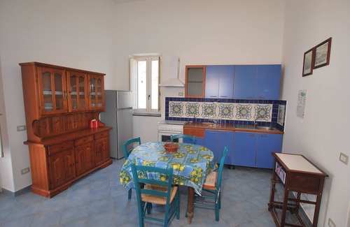 Canneto Apartment | Relax at Casa Al Mar Canneto: Family-Friendly Retreat