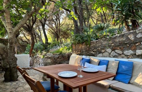 Faro Apartment | Beachfront Getaway: Casa al Mare with Private Beach Access
