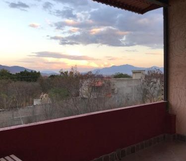 Tlalixtac de Cabrera Villa | Discover Casa Al Pie De La Sierra: 4-Star Family Retreat