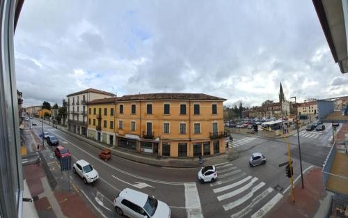 Ponte di Brenta Apartment | Eco-Friendly Retreat at CASA AL PONTE with Hot Tub Access