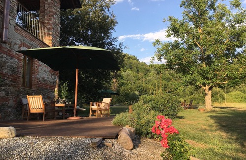 Castellino Tanaro House | Casa al Tanaro: Inviting Country House with Pool & Views