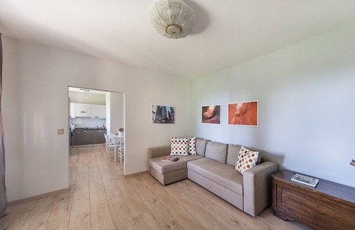 Lonato del Garda Apartment | Casa Alba: Family-Friendly Retreat with Pool and Garden