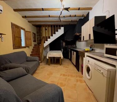 Chert House | Exceptional Comfort at Casa Alba: Pet-Friendly & Spa Amenities