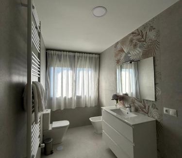 Marin Apartment | Casa Albamar: Family-Friendly Escape with Kitchen Amenities