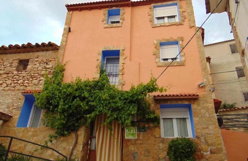 Alacon House | Pet-Friendly Casa Albana Alacón with Great Guest Reviews
