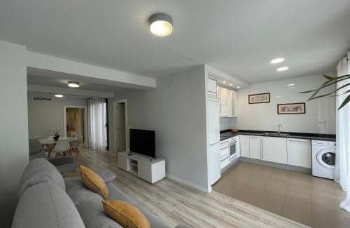 Tudela Apartment | Casa Alberto: Family-Friendly Stay with Breakfast Included