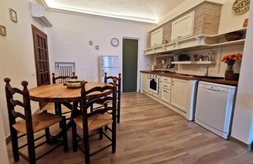 Greve in Chianti Apartment | Casa Alda - Breathtaking Views of Greve Piazza Await