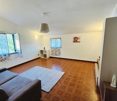 Masso House | Casa Alessio: Family-Friendly Escape 15 Minutes from Beach