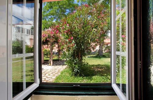Alcobaca House | Experience Casa Alfeizerão: Family-Friendly with Pool