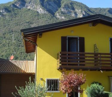 Crone Apartment | Family-Friendly Stay at Casa Alice with Great Reviews