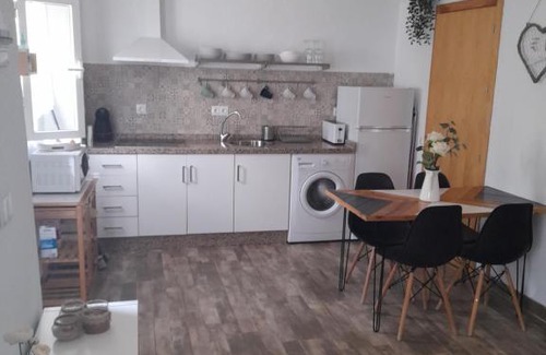Alcala de los Gazules Apartment | Pet-Friendly Casa Alkalat: Ideal for Family Getaways
