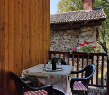 Vignola-Falesina Apartment | Family-Friendly Retreat at Casa alla Fontana