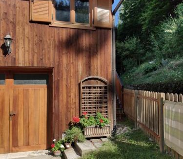 Vignola-Falesina Apartment | Family-Friendly Retreat at Casa alla Fontana