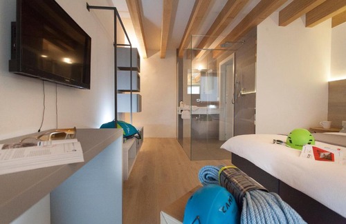 Arco Hotel | Experience Casa Alla Lega: Spa, Hot Tub & Breakfast Awaits