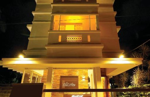 Kochi Apartment | Casa Allay: Highly Rated Stay with Breakfast & Accessibility