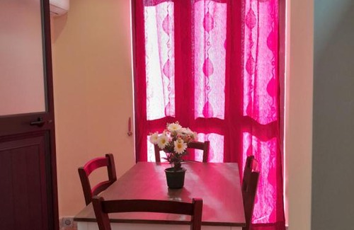 Capaci House | Guest Rated 10/10: Casa Allegra with Breakfast & Family Fun