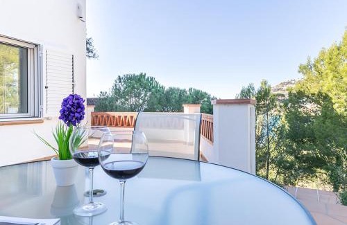 Almadraba-Canyelles House | Cozy Casa Almadrava with Sea Views and Private Beach Access