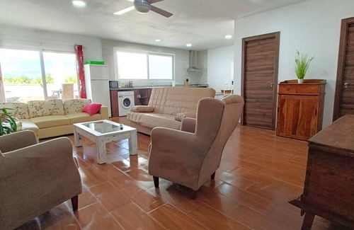 Pozo Alcon Ski Chalet | Relax at Casa Almendros with Private Pool in Villa las Talas