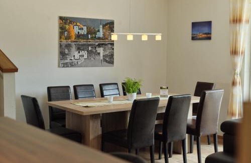 Goldegg House | Discover Casa Alpina: Family-Friendly with Kitchen Amenities