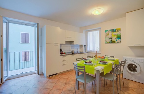Riva del Garda Apartment | Casa Alpino 4: Pet-Friendly Retreat in Riva del Garda