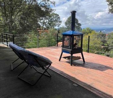 Mazamitla House | Serene Stay at Casa Alrededor de un Pino - Family Friendly