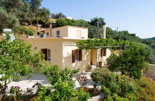Manoliopoulo House | Casa Alta 2-bedroom House